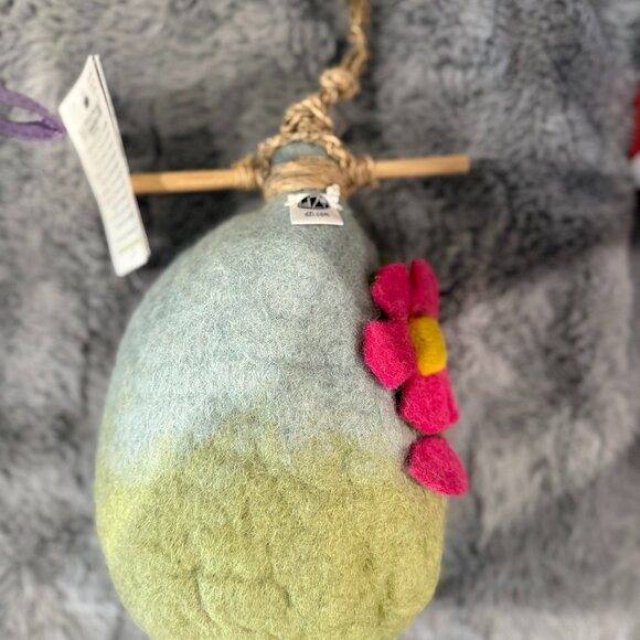 WILD WOOLIES Birdhouse Handcrafted Felt - Picture 15 of 15